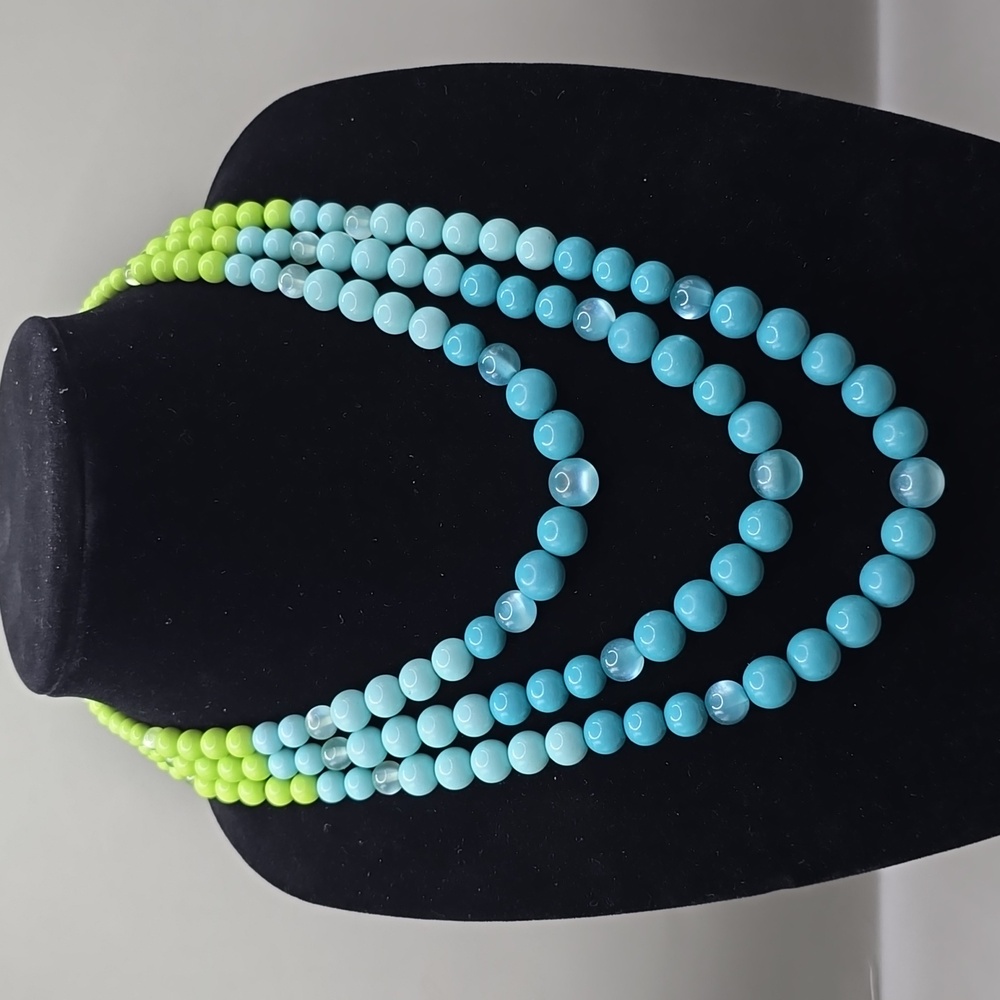 Womens Triple Strand Necklace Aquamarine Ombre Faux Beads Beachy Fashion Jewelry